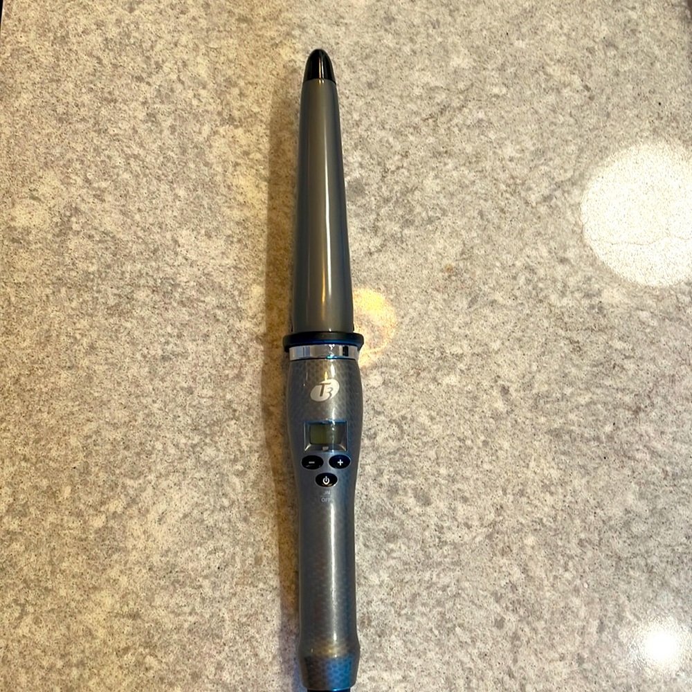 T3 SinglePass Whirl Curling Wand